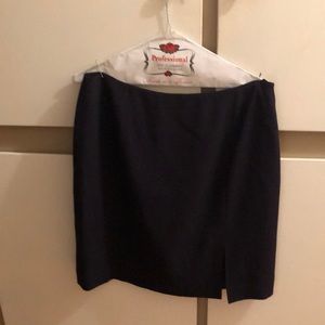 Black Jones Net York skirt, size 14